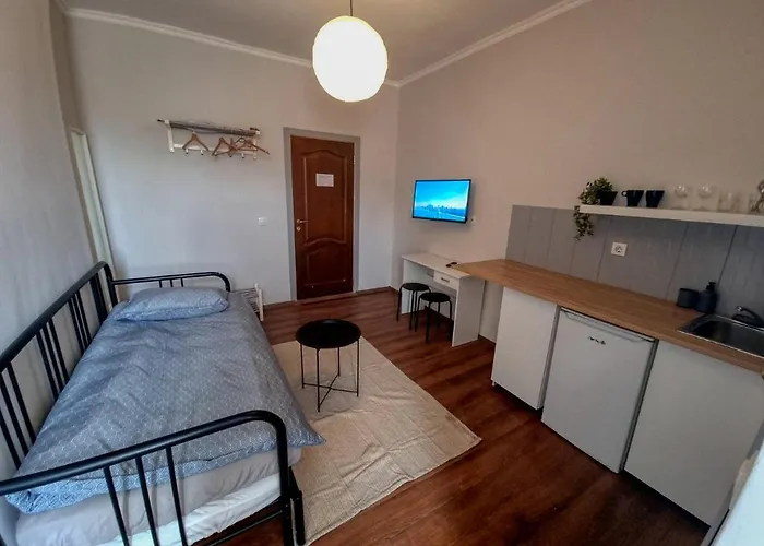 Welcoming In Center * 索菲亞